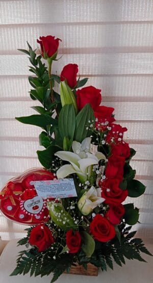 Rosas, lirios y chocolates R49